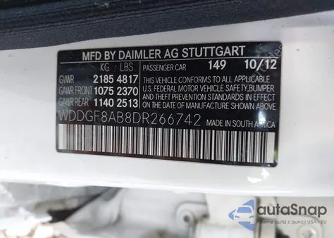2013 Mercedes-Benz C 300 Sport 4Matic z USA, uszkodzony, nr VIN WDDGF8AB8DR266742